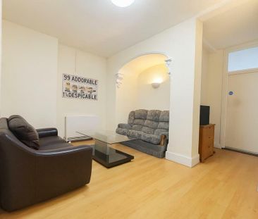 1 bedroom in a house share to rent - Photo 1