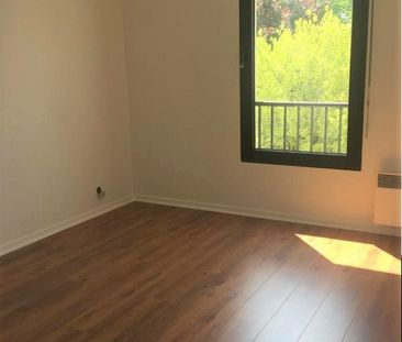 Location Appartement 2 pièces 50m² - Photo 2