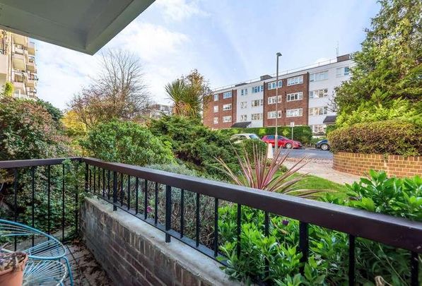 St Johns Avenue, London, SW15 - Photo 1