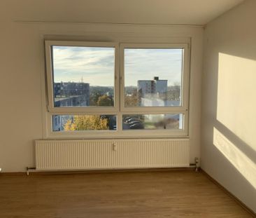 Wohnen in toller Atmosphäre - 3.-Zi.-Whg. mit großer Wohnküche - Photo 2