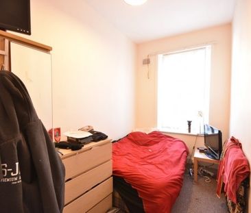 3 Bed - Trewitt Road, Heaton - Photo 6