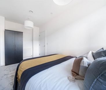 3 bedroom apartment to rent - Photo 2