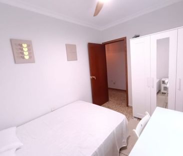 Calle Virgen De La Palma Coronada, Sevilla, Andalusia 41002 - Photo 4