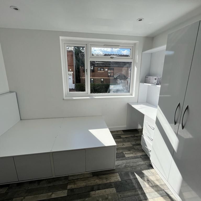 5 bedroom semi-detached house to rent - Photo 1