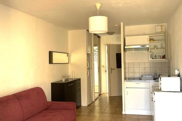 Studio Nice ouest vue mer terrasse - Photo 1