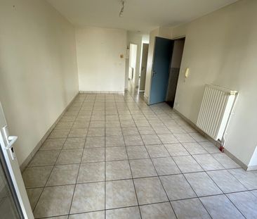 Location Appartement 2 pièces 40m² ROMANS SUR ISERE 26100 - Photo 1