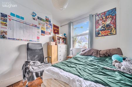 4 bedroom terraced house to rent - Photo 5