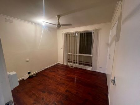 2 Bedroom Unit Close to All Amenities - Photo 4