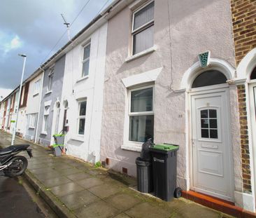 House - Terraced For Rent Leopold Street, Southsea - Photo 6