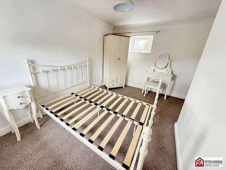Bryncethin, Bridgend, Bridgend County, CF32 - Photo 2