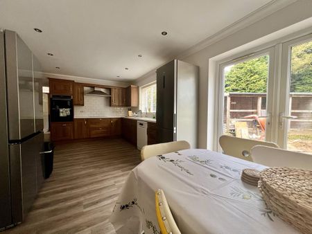 1 bedroom detached house to rent - Photo 3