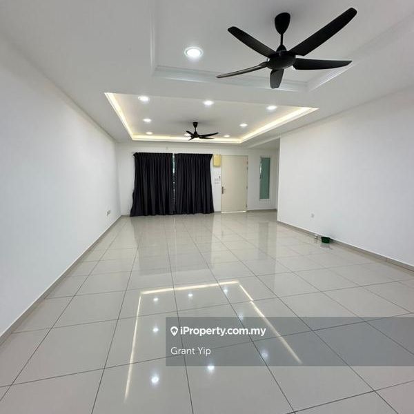 Elvina 3B, Bandar Sri Sendayan - Photo 1