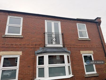 1 bedroom flat to rent - Photo 2