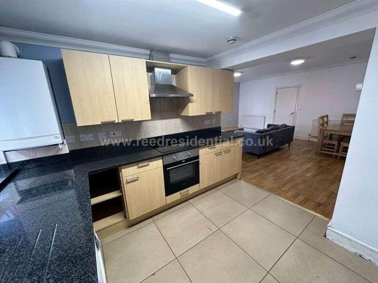 Arthur Ave, Nottingham, NG7 - Photo 1