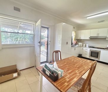 PRIME LOCATED FAMILY HOME IN BLACKTOWN CBD! - Photo 5