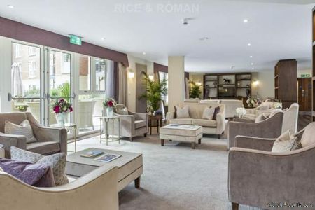 2 bedroom property to rent in Virginia Water - Photo 4