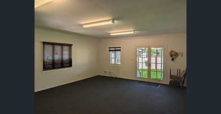 Ground Floor of 2 story house - Photo 3