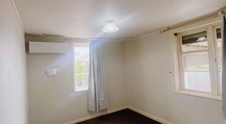 612 Mount albert road Royal Oak - Photo 4