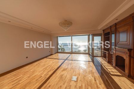 Piso de alquiler en Avinguda Juan Bautista Lafora, 5, Casco Antiguo - Sta. Cruz - Ayuntamiento - Photo 3