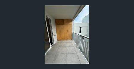 Superb Two Bedroom Apartment! - Photo 5