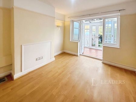 2 bedroom maisonette to rent Butts Road, Faringdon, Oxfordshire, SN7 - Photo 2