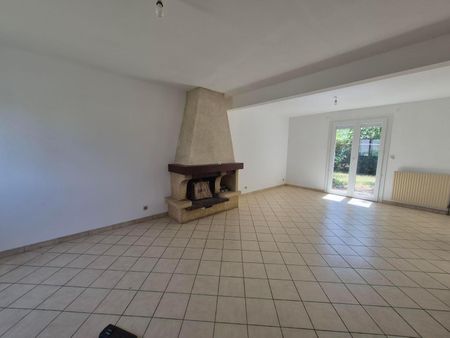 Location Maison 5 pièces 91m² ANGERS 49100 - Photo 2