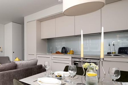 Bishopsgate - Photo 4