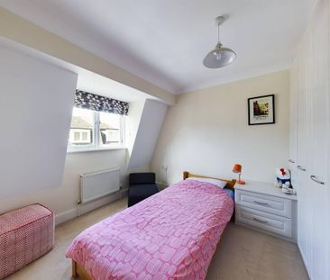 4 bedroom terraced house to rent - Photo 5
