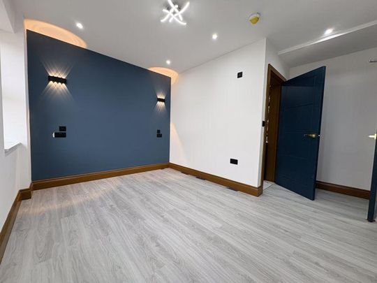 10 bedroom semi-detached house to rent - Photo 1