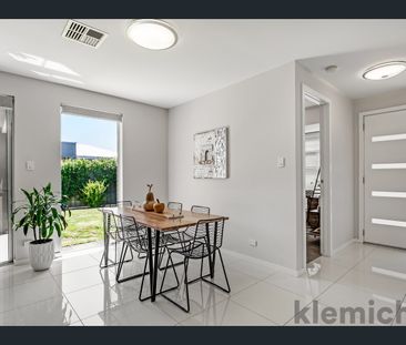 Versatile modern home with great floorplan - Photo 4