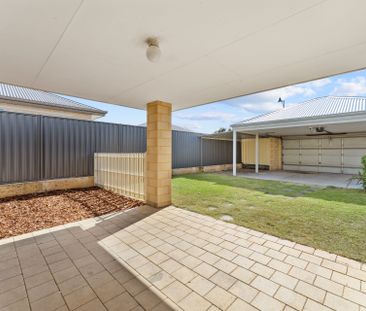 Low Maintenance 4x2 Family Home in Baldivis - Photo 5