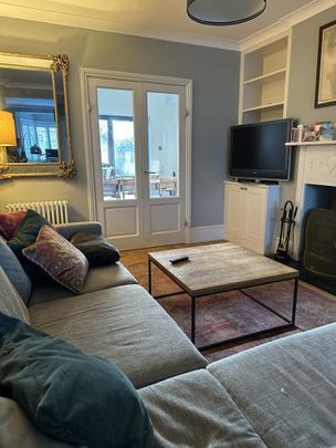 Spacious Double Room in a Friendly Maidenhead Home – Available Now - Photo 1