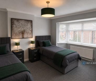 3 bedroom semi-detached house to rent - Photo 4