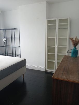 Room in a Shared House, Muller Road, BS7 - Photo 1