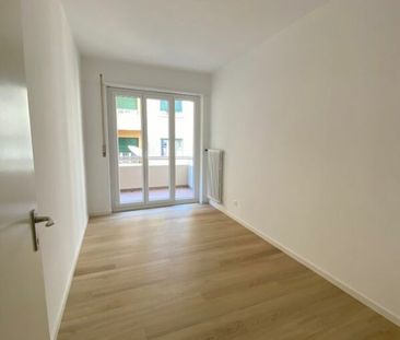 3 locali in zona strategica - Foto 5