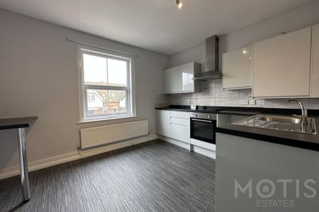 2 bedroom maisonette to rent - Photo 5