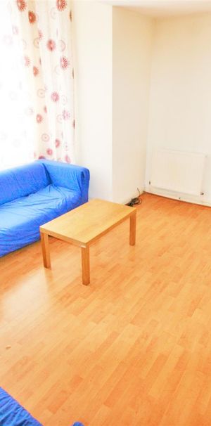 3 bedroom apartment to rent - Photo 1