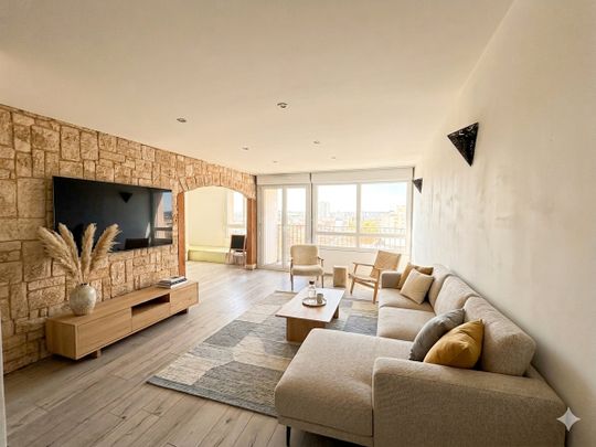 Location Appartement 5 pièces 89m² - Photo 1