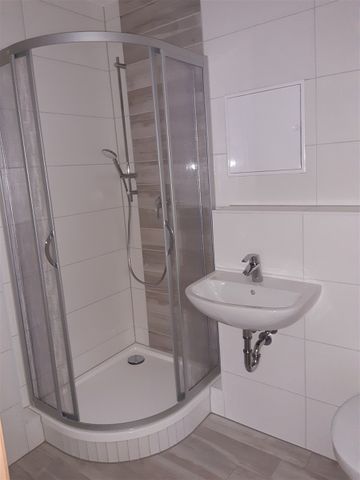 Alles wird neu - tolle 3-Raumwohnung in grüner Lage - Photo 5