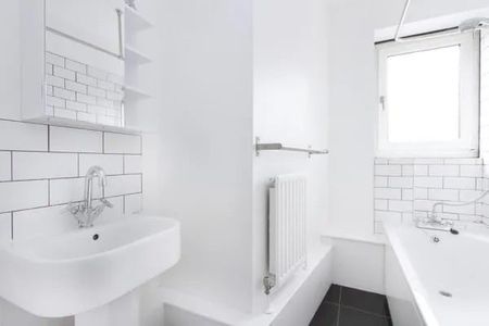 1 Bed Flat, Dyson House, SE10 - Photo 3