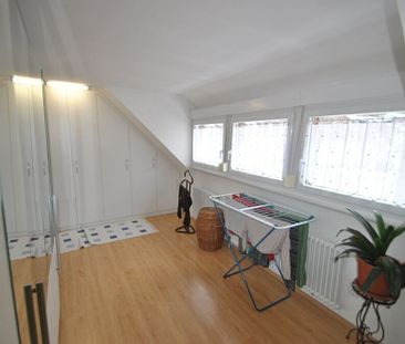 Denzlingen- Ortsmitte, Ganze Etage in 2-Fam-Haus, 3 ZW mit. 20qm Terrasse. IDEAL für ein PAAR. - Photo 3