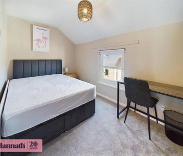 Room 5, 13 Harford Street, Portadown, Craigavon, BT62 3AA - Photo 3