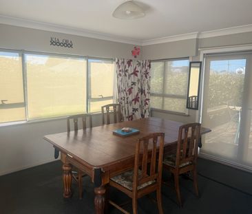 115 Sixteenth Avenue - Photo 3