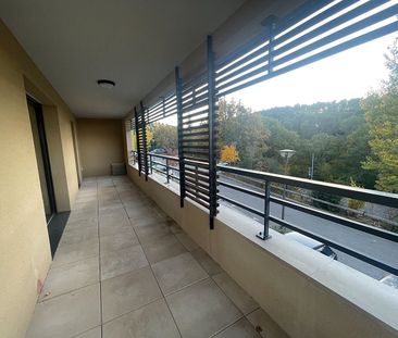 A LOUER - RÉSIDENCE RÉCENTE - T2 MEUBLE AVEC GRANDE TERRASSE ET PK - Photo 5