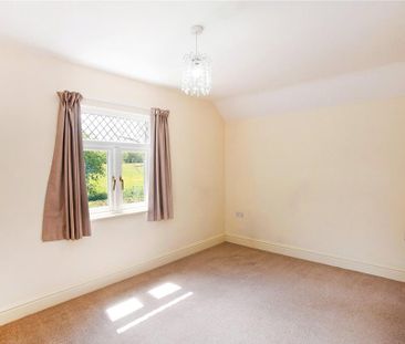 5 bedroom detached house to rent - Photo 5