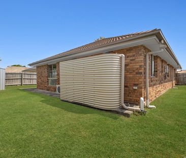 1 Sophie St, Raceview QLD 4305 - House For Rent | Domain - Photo 6