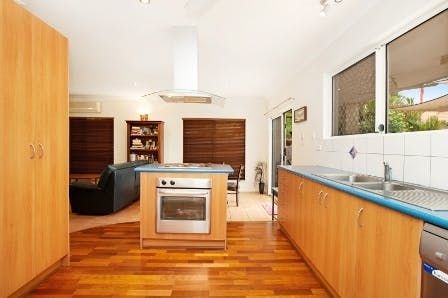 NEAT FAMILY HOME - Photo 2
