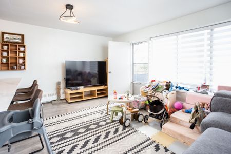 For Lease - 371 Lakeshore Road Unit# 504, Mississauga, Ontario - Photo 3