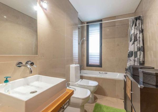 2 Bedroom Apartment with a view, Alto de Algés, Oeiras