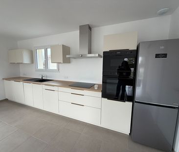 Location Maison 4 pièces 80m² - Photo 2